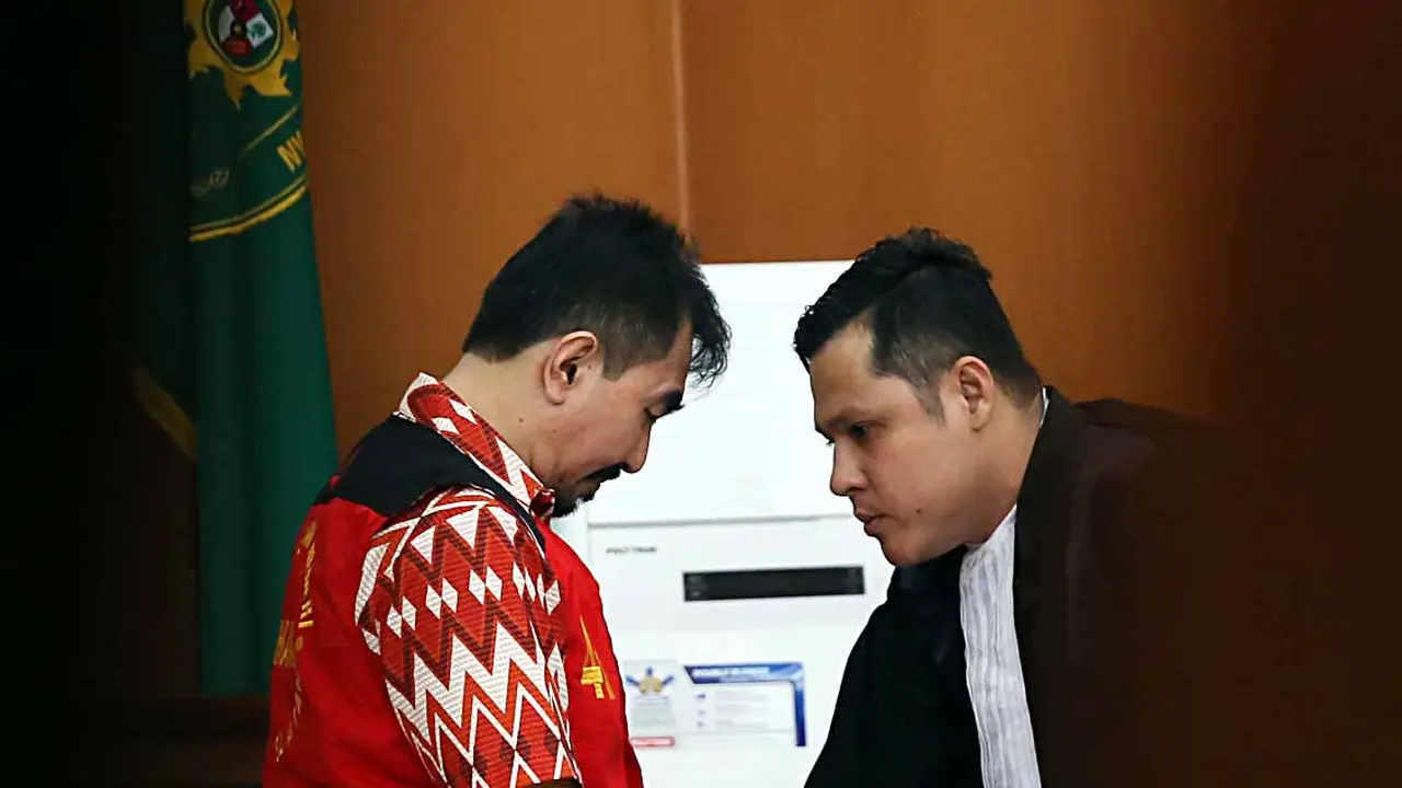 [Bintang] Gatot Brajamusti