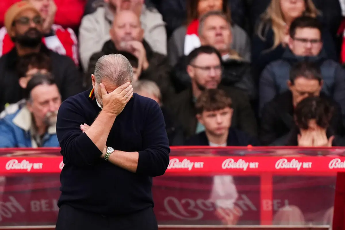Foto: Anak Asuh Digilas Chelsea, Ange Postecoglou Dipecat Nottingham Forest