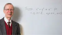 Andrew Wiles berhasil memecahkan persamaan matematika berumur 300 tahun atau yang lebih dikenal dengan teorema terakhir fermat.