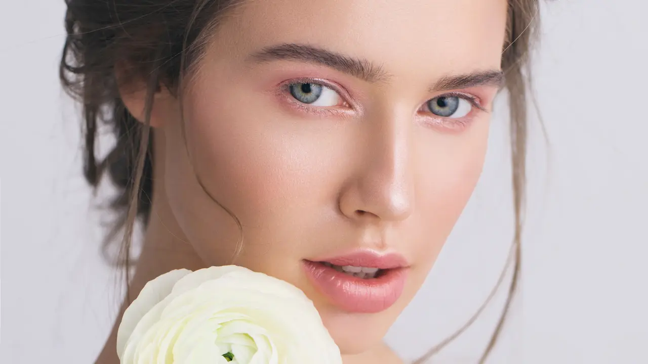 FIMELA Beauty: perawatan kulit bawah mata / Image: Shutterstock