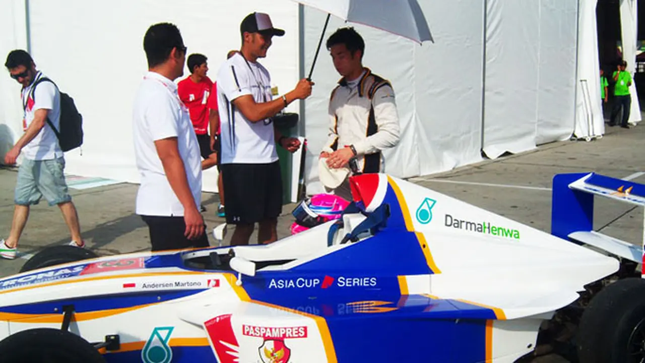 andersen-martono-130831b.jpg
