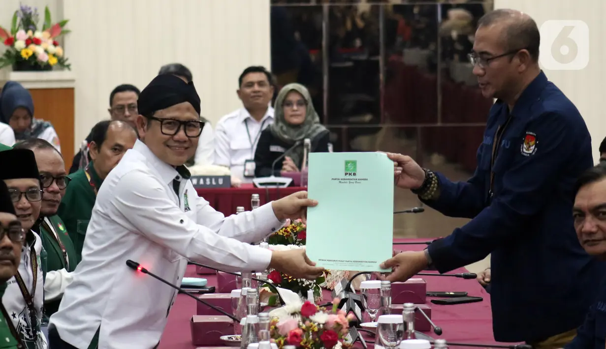 Partai Kebangkitan Bangsa (PKB) mendaftarkan 580 nama Bakal Calon Legislatif ke Komisi Pemilihan Umum (KPU) Republik Indonesia. (Liputan6.com/Helmi Fithriansyah)