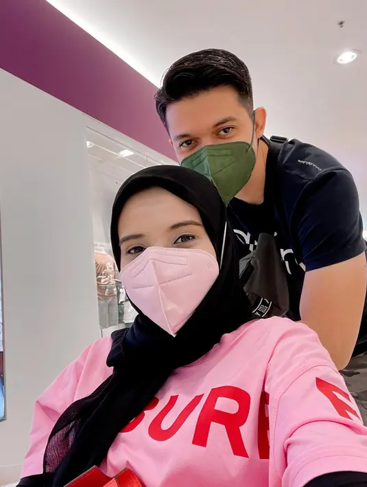 Zaskia Sungkar dan Irwansyah (Instagram/irwansyah_15)