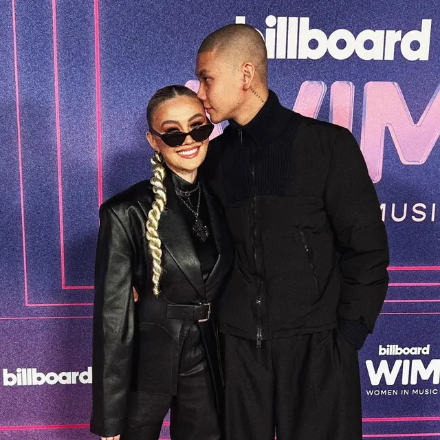 8 Potret Mesra Agnez Mo dan Adam Rosyadi, Makin Lengket