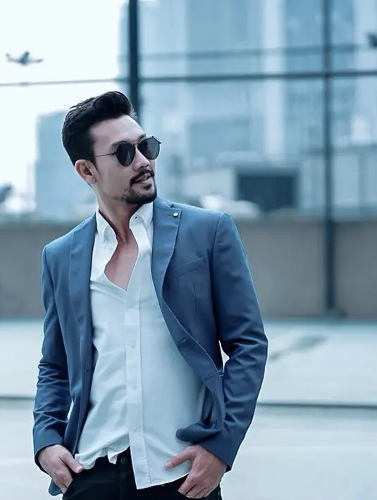 (Instagram/dennysumargo)