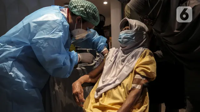 FOTO: Melihat Sentra Vaksinasi COVID-19 di Jakarta