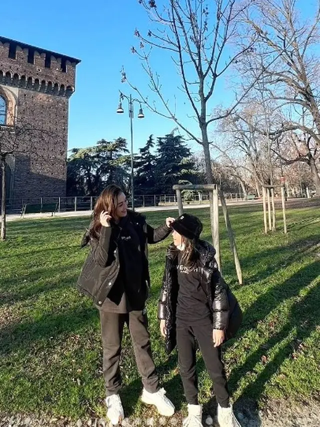 Ayu Ting Ting dan Bilqis (Instagram/ayutingting92)