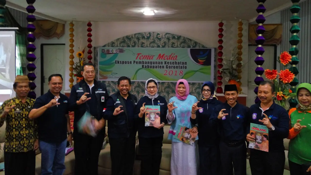 Menkes Kesehatan Nila F. Moeloek.