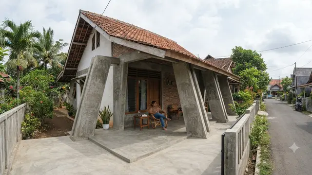 Ide desain Rumah Jengki model teras terbuka pilar geometris