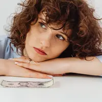 Sering menunda cek saldo atau malas membuka tagihan? Bisa jadi kamu sedang mengalami money avoidance.
(Foto/Dok: Pixels)