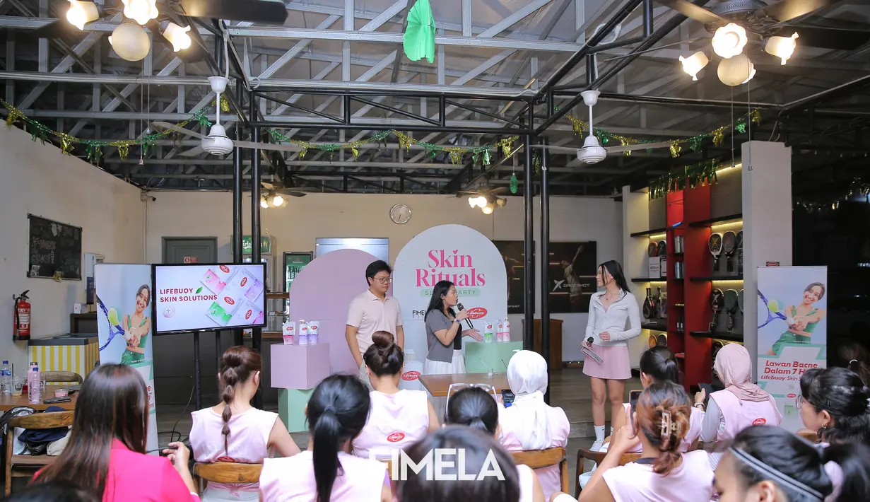 Pastinya event ini terselenggara berkat dukungan partner-partner mulai dari Lifebuoy, Heavenly Blush yang siap nemenin kita tetap fresh dan sehat dari dalam, dan juga Buavita – yang tentu saja menyegarkan serta menyehatkan kita sehabis berolahraga : Asli Buahnya Asli Sehatnya.