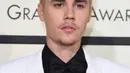Para netizen pun menilai Justin Bieber sedang menunjukan ekspresi sedih dan tidak bahagia. Terlebih dirinya sedang tersandung kasus plagiat lagu. (AFP/Bintang.com)