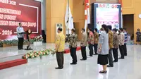 Ketua Umum Masyarakat Ilmu Pemerintahan Indonesia (MIPI) Bahtiar melantik dan mengukuhkan Dewan Pengurus Pusat MIPI periode 2021-2026.