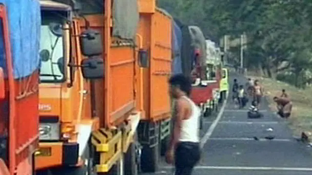 Cuaca Buruk, Antrean Kendaraan di Merak Mengular
