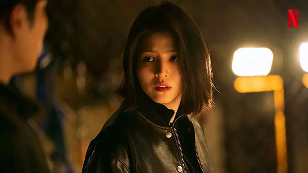 Pesona Rambut Pendek Han So-hee