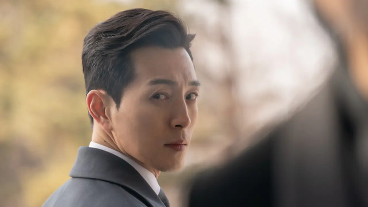 Jung Sung Il dalam The Glory. (Graphyoda/Netflix © 2022)