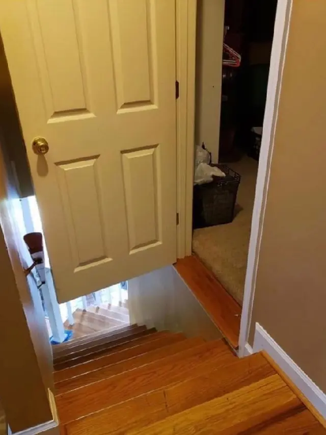 7 Desain Posisi Pintu Ini Nyeleneh Banget, Bikin Geleng Kepala