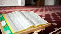 Tips Menghafal Al-Quran meski Usia Sudah Lanjut, Metode Efektif dan Rekomendasi Surat