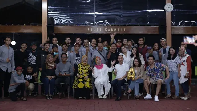 Potret Perayaan Ulang Tahun ke-28 Ayu Ting Ting