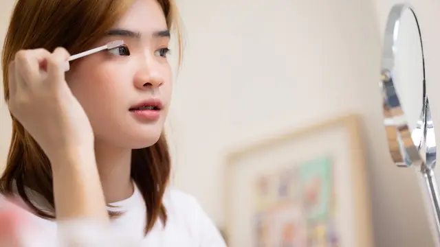 Tips Tampil Stylish dan Profesional Saat Ngantor, Anti Lebay dengan Gaya Fashion yang Tepat