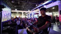 Atlet Tekken 7 asal Thailand, Nopparut Hempamorn, menjadi pemenangan di SEA Games 2019.  (FOTO / Bangkok Post)