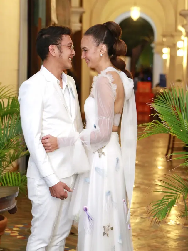 [Bintang] Dimas Anggara - Nadine Chandrawinata