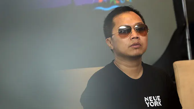 [Bintang] Sandhy Sandoro