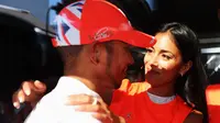 Lewis Hamilton dan Nicole Scherzinger ketika masih mesra. (AFP/Mark Thompson)