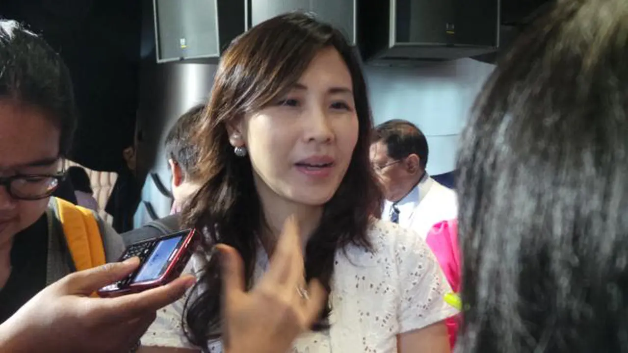 Istri Ahok, Veronica Tan