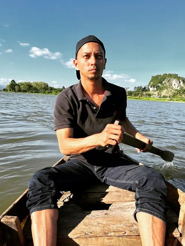 Suka Travelling, Ini 7 Potret Terbaru Fauzi Baadilla yang Dianggap Penganguran