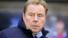 Ekspresi manajer Tottenham Hotspur Harry Redknapp sebelum laga lanjutan EPL melawan Birmingham City di St. Andrews, Birmingham, West Midlands, 4 Desember 2010. AFP PHOTO / OLLY GREENWOOD