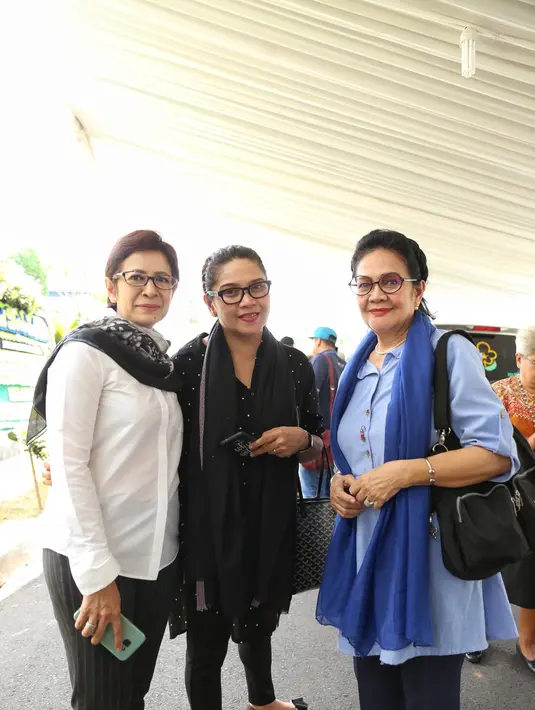 Melayat ke Istri Indro -