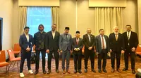 Wapres Ma'ruf Amin melakukan pertemuan dengan Yayasan Islam dan para pengusaha halal di Bratislava, Slovakia, Minggu (26/11/2023). (Liputan6.com/ Delvira Hutabarat)