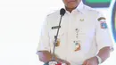 Gubernur DKI Jakarta Anies Baswedan memberikan sambutan pada saat meluncurkan program rumah DP 0 Rupiah di Klapa Village, Pondok kelapa, Jakarta Timur, Jumat (12/10). (Liputan6.com/Herman Zakharia)