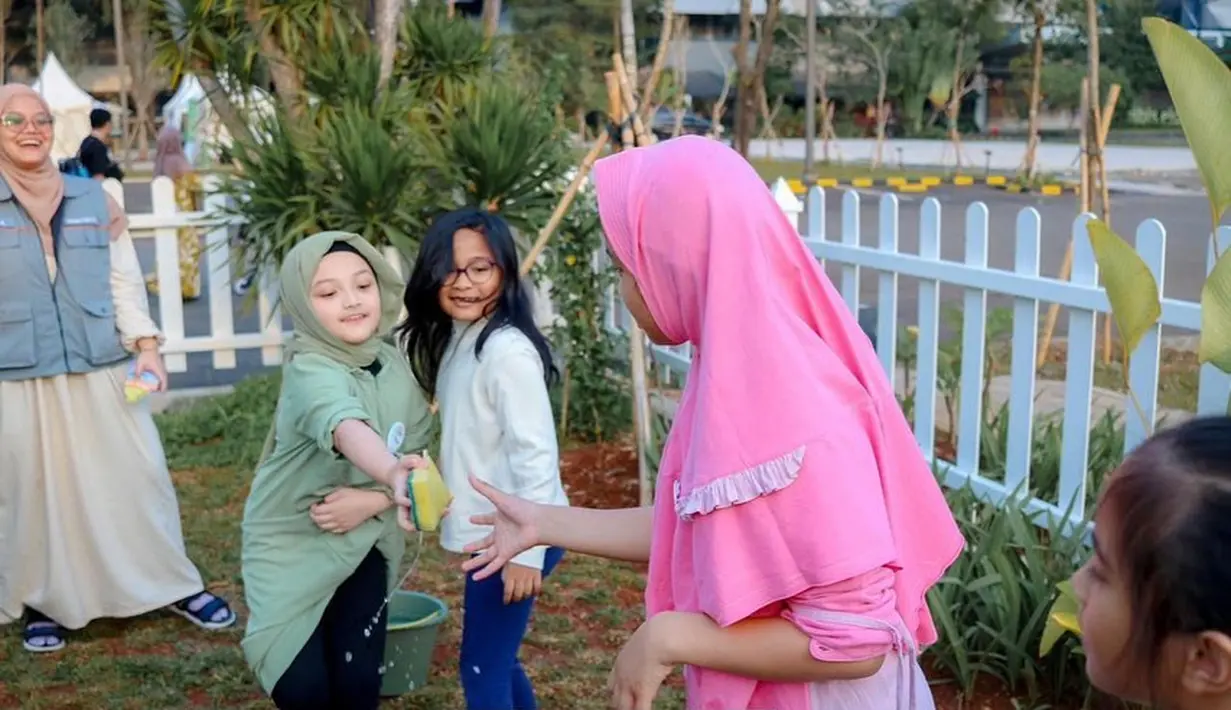 Putri pertama Anang dan Ashanty itu juga membagikan keseruan di pesantren selama empat hari. [Instagram/queenarsy]