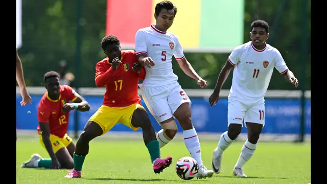 Foto: Diwarnai Dua Keputusan Penalti Kontroversial Wasit, Timnas Indonesia U-23 Gagal ke Olimpiade Paris setelah Ditekuk Guinea