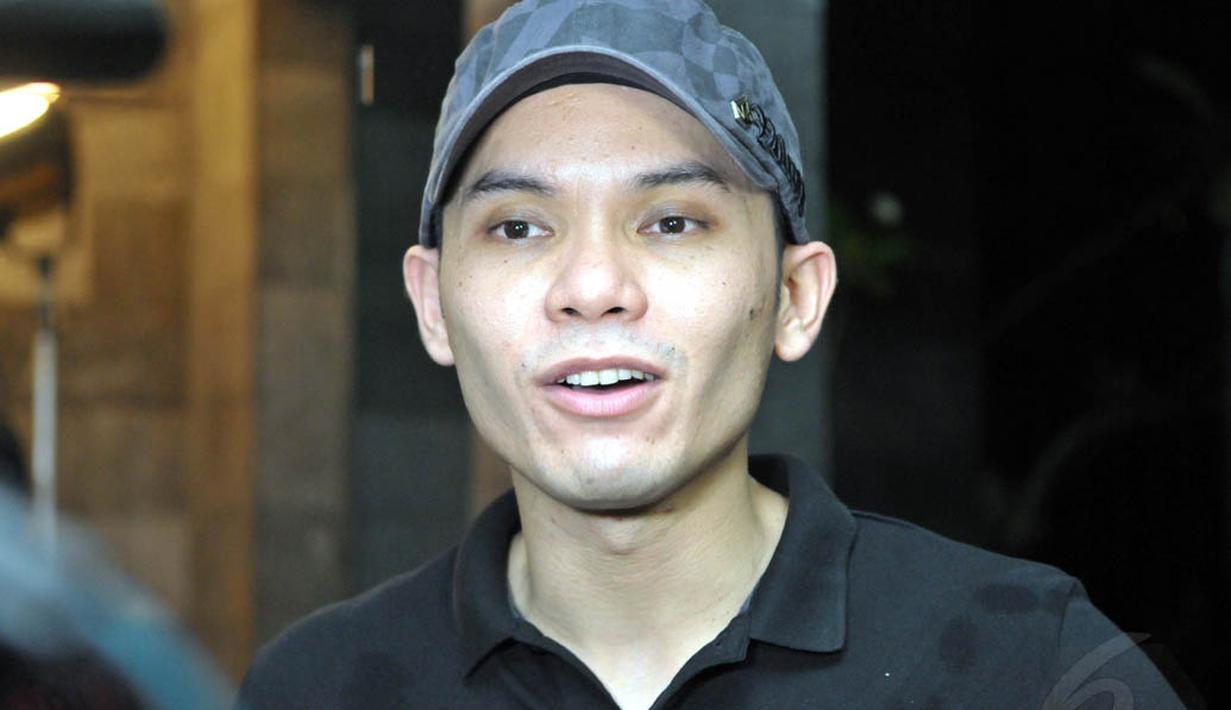 Pria kelahiran Jakarta, 4 Juli 1983 itu tetap ingin melakukan pendekatan pada Chacha dan putri mereka, Sienna Ameerah Kasyafani, secara perlahan–lahan, Jakarta, Jumat (18/7/14). (Liputan6.com/Panji Diksana)