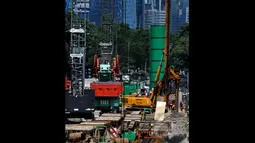Wakil Gubernur DKI Jakarta Djarot Saiful Hidayat ingin agar pembangunan transportasi massal di Jakarta dapat rampung sebelum ajang lomba olahraga se-Asia, Asian Games 2018 digelar, Jakarta, Sabtu (10/1/2015). (Jakarta.Liputan6/JohanTallo)