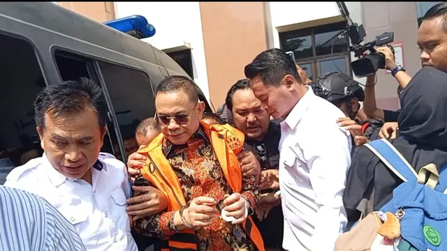 Bupati Pati nonaktif Sudewo. (Liputan6.com/Arief Pramono)