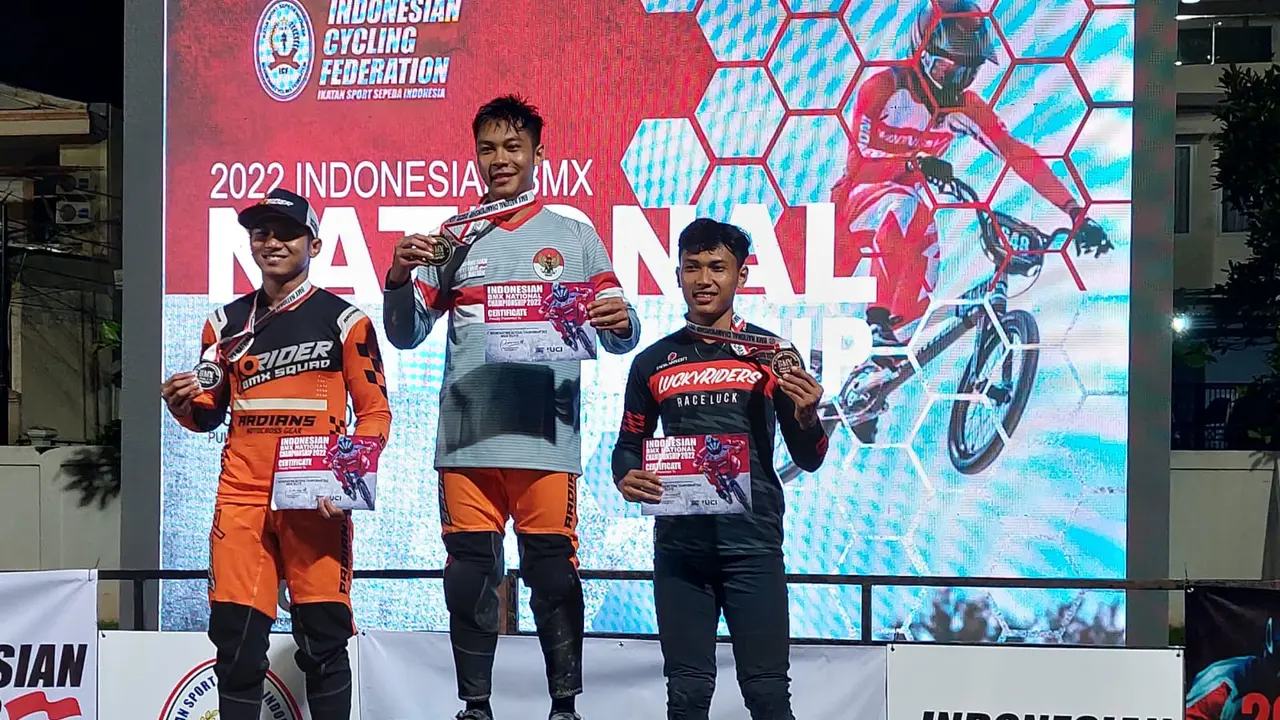 Fasya Ahsana Rifki asal Jawa Tengah sukses menyabet dua gelar juara masing-masing untuk kategori Men Elite dan U-23.