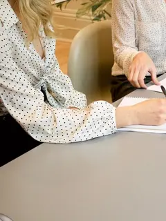 Ilustrasi Membuat Resume Credit: pexels.com/Gabrielle