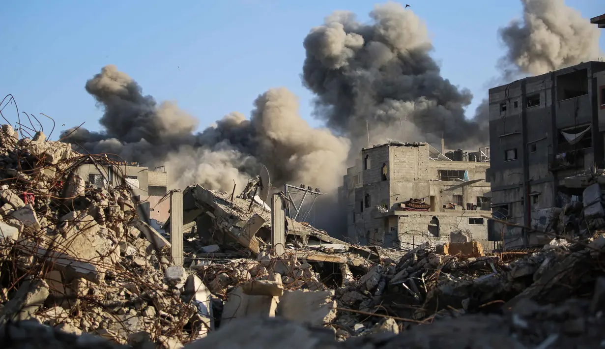 Sementara, Hamas bersikeras mematuhi gencatan senjata dan menuduh Israel merancang dalih untuk melanjutkan serangannya sendiri. (Eyad BABA/AFP)