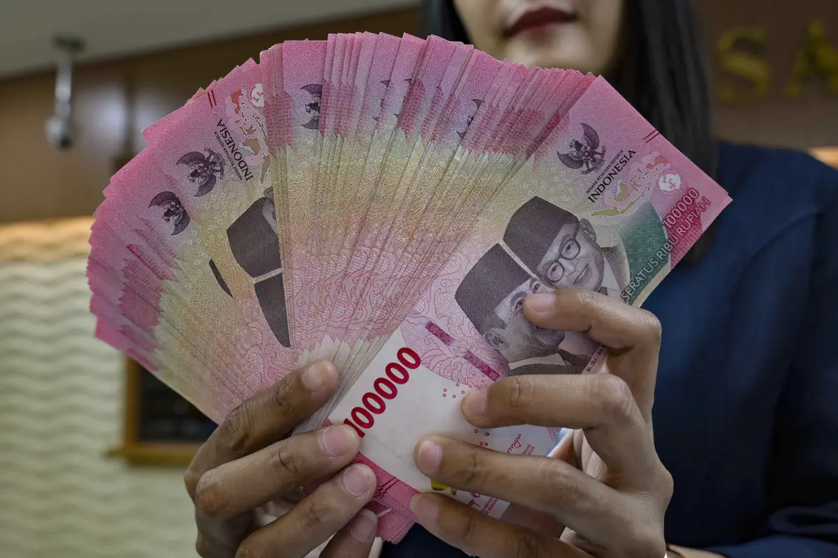 Tembus Level Psikologis, Nilai Tukar Rupiah Sentuh Rp 17.500 per Dolar AS