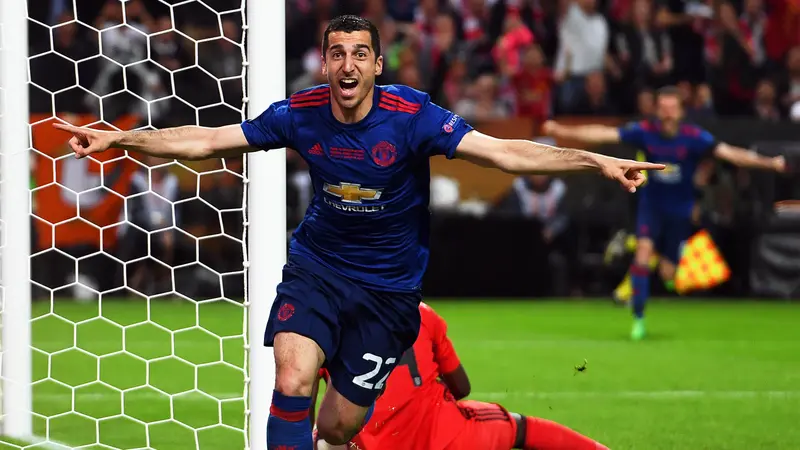 Henrikh Mkhitaryan dan 5 Gelandang yang Kedua Kakinya Efektif