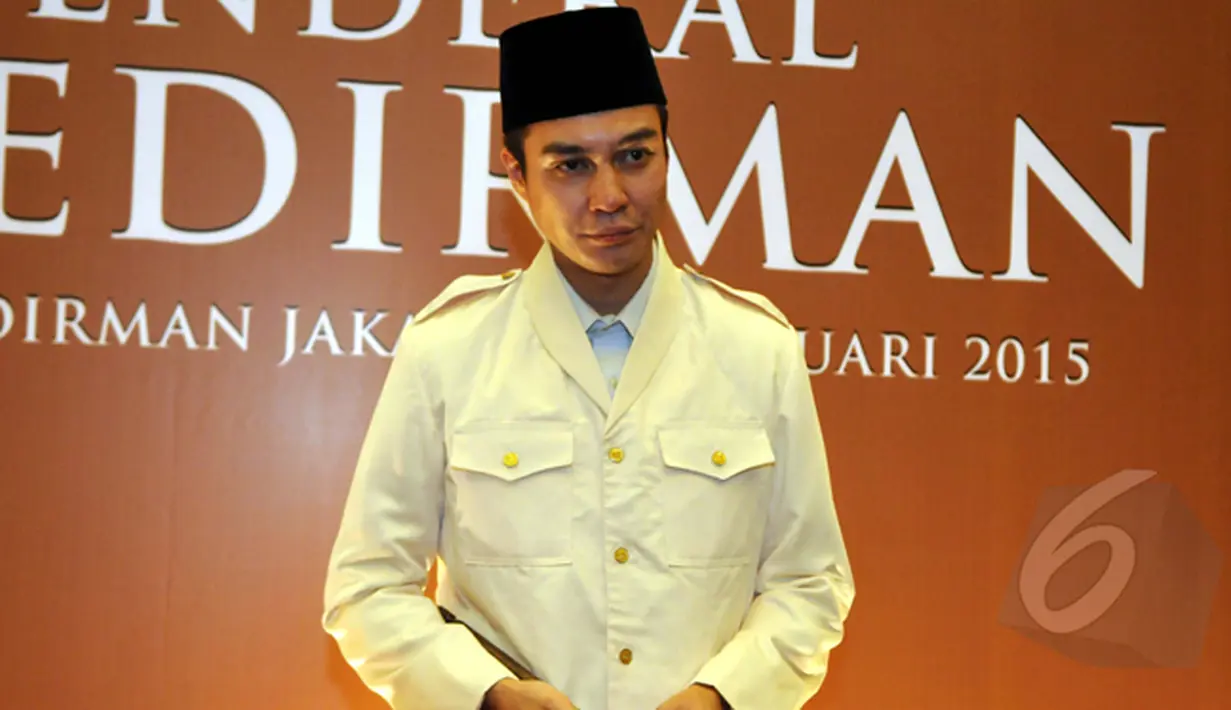 Baim Wong berperan sebagai Presiden Soekarno dalam film Jenderal Soedirman garapan sutradara Viva Westi, Balai Sudirman, Tebet, Jakarta, Selasa (20/1/2015). (Liputan6.com/Panji Diksana)