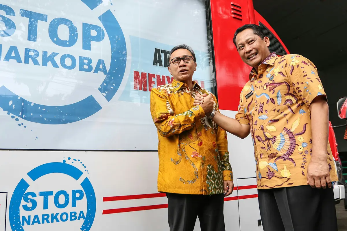 20160304-MPR-Kunjungi-BNN-Jakarta-Budi-Waseso-Zulkifli-Hasan-YR
