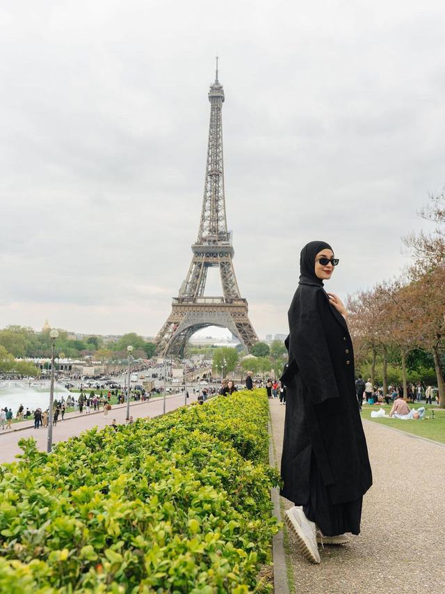 Shireen Sungkar berlibur ke Belanda dan prancis (Foto: sweet.escape via Instagram shireensungkar)