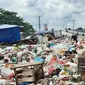 Tumpukan sampah di Pekanbaru, tepatnya di Pasar Pagi Arengka, beberapa waktu lalu. (Liputan6.com/M Syukur)
