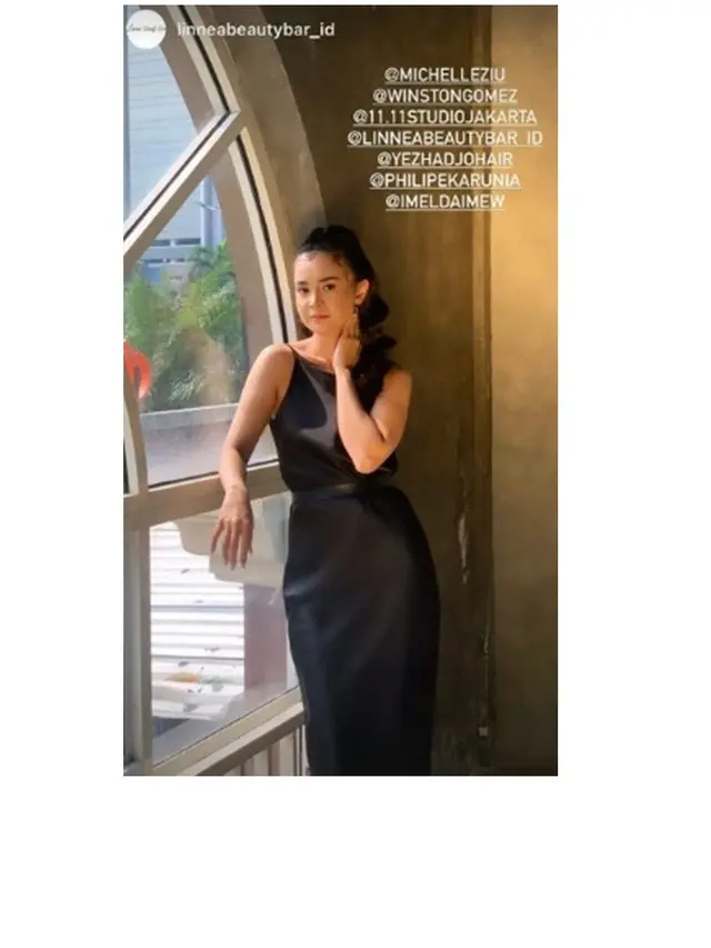 7 Gaya Pemotretan Michelle Ziudith Bertema Woman in Black, Menawan