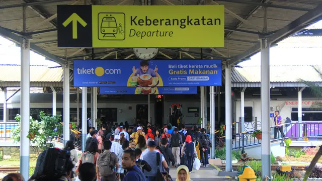 Tiket KA tambahan Lebaran dari Daop 2 Bandung sudah habis terjual. (Istimewa)